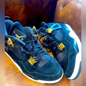Air Jordan 4 “Royalty” Size 10